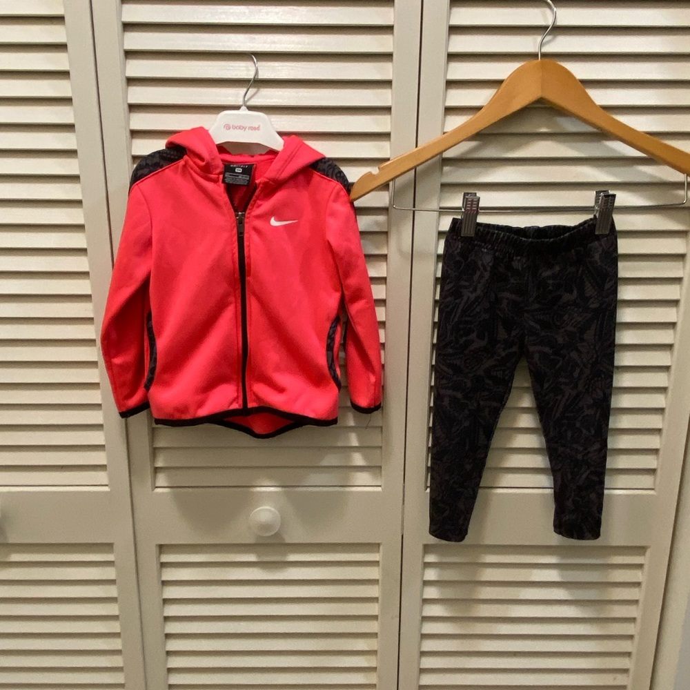 Nike, 2 piece, dry fit set. Size 18 months